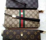 Gucci and Burberry pulse