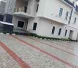 Seven bedroom in Gwarimp