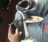 Black high sole sweet can