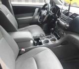 Toyota Highlander (Full Option)