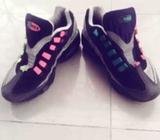 Original airmax stud