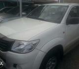 Few months used toyota hilux 2014 automatic transmission buy n travel