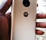 Moto E4 plus