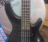 5 Strings Bass guitars