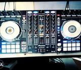 Latest DJ turntable