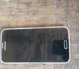 Samsung Galaxy s5 water & dust proof. It had no crack on it