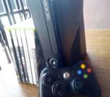 Mint Xbox 360 with 6 games 25k